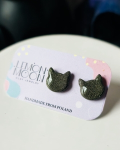 Kolczyki sztyfty koty czarne mieniące