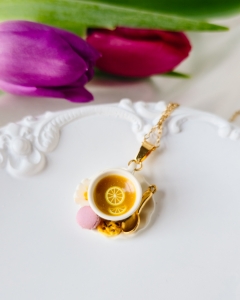 Naszyjnik czas na herbatę  biała filiżanka 